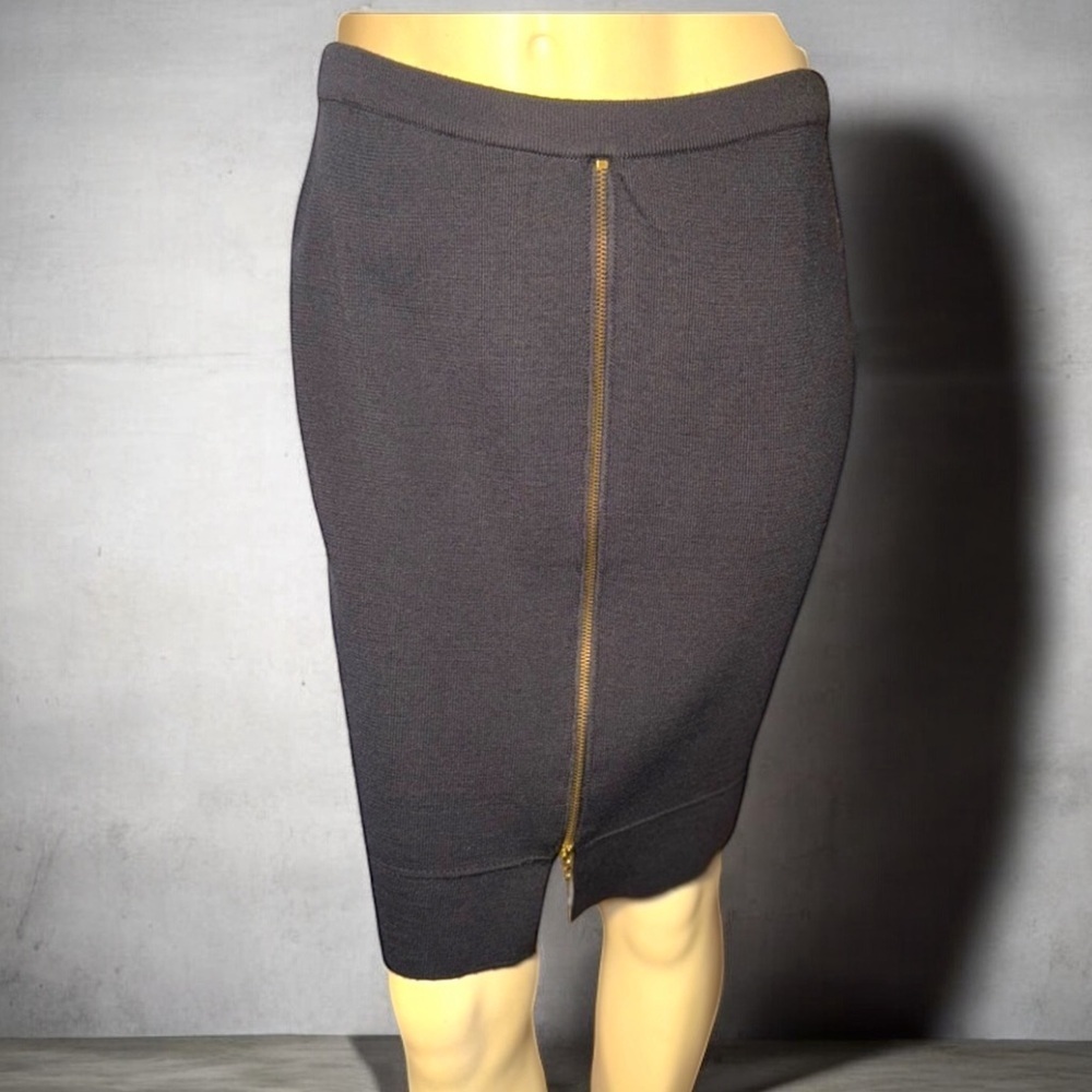 Chic Front Back Reversible Knit Pencil Skirt with Gold Front Zipper detail Small